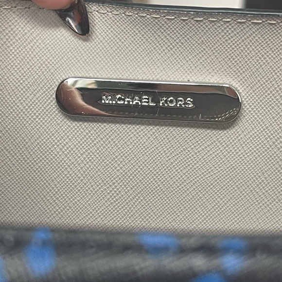 Michael Kors Mercer Saffiano Leather Tote top handle Handbag - Picture 11 of 11